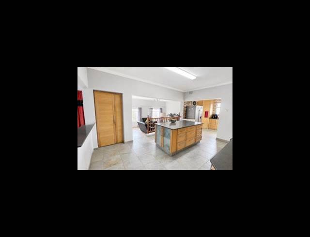 3 BEDROOM HOUSE FOR SALE IN BLUFF